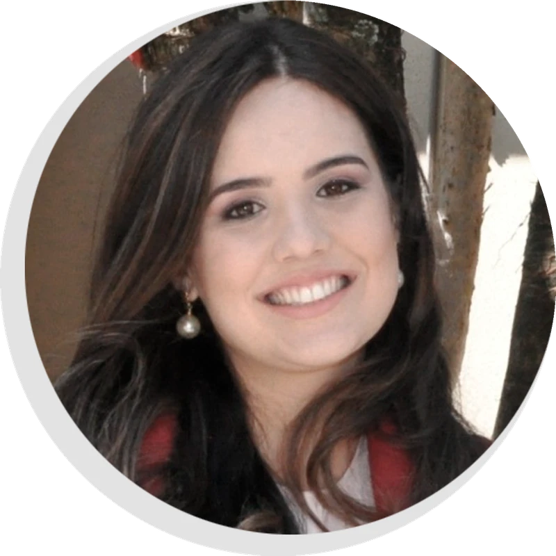 Dra. Fernanda Silveira Nunes